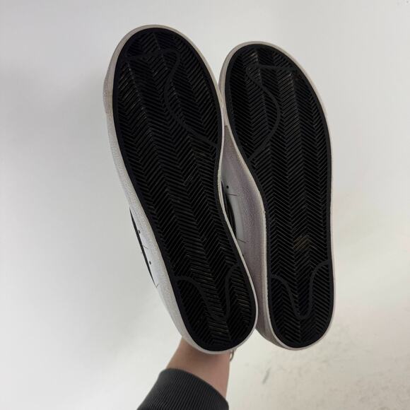 Nike Blazer Mid 77 Essential Snekaers Women's 10 Metallic Silver Running Shoes - Picture 8 of 10